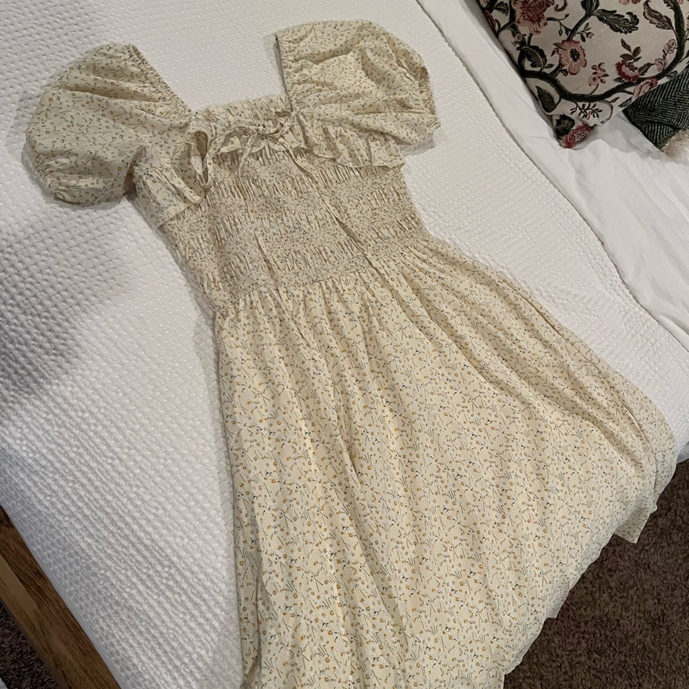 Ivy City Co Midi dress